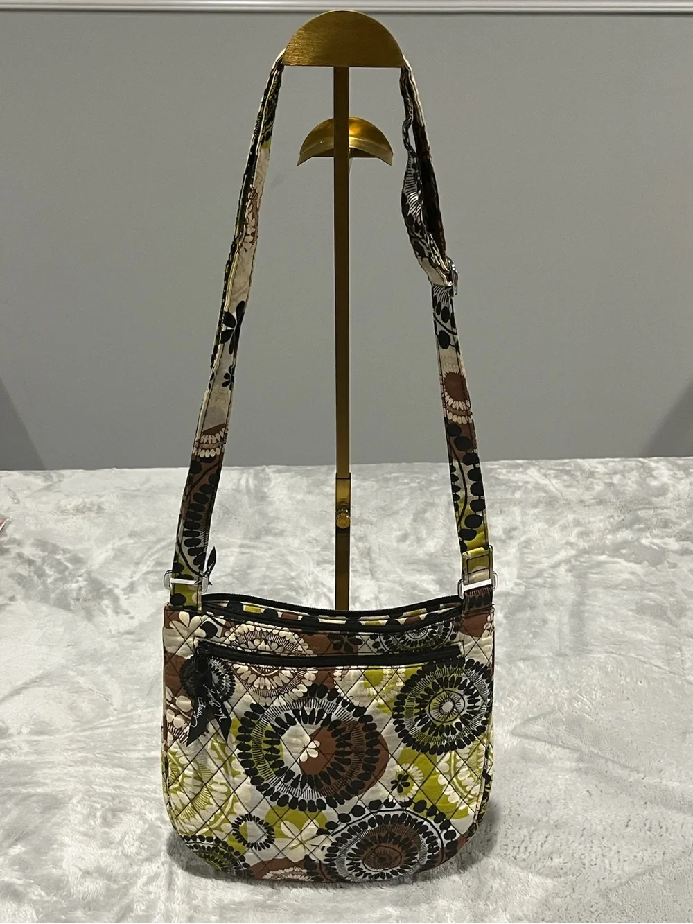 Vera Bradley Cocoa Moss Quilted Crossbody Saddle Bag – Retired Fall 2013 Print